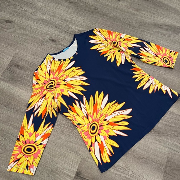 🌻 J McLaughlin women’s Catalina Cloth top 🌻 - Picture 2 of 7